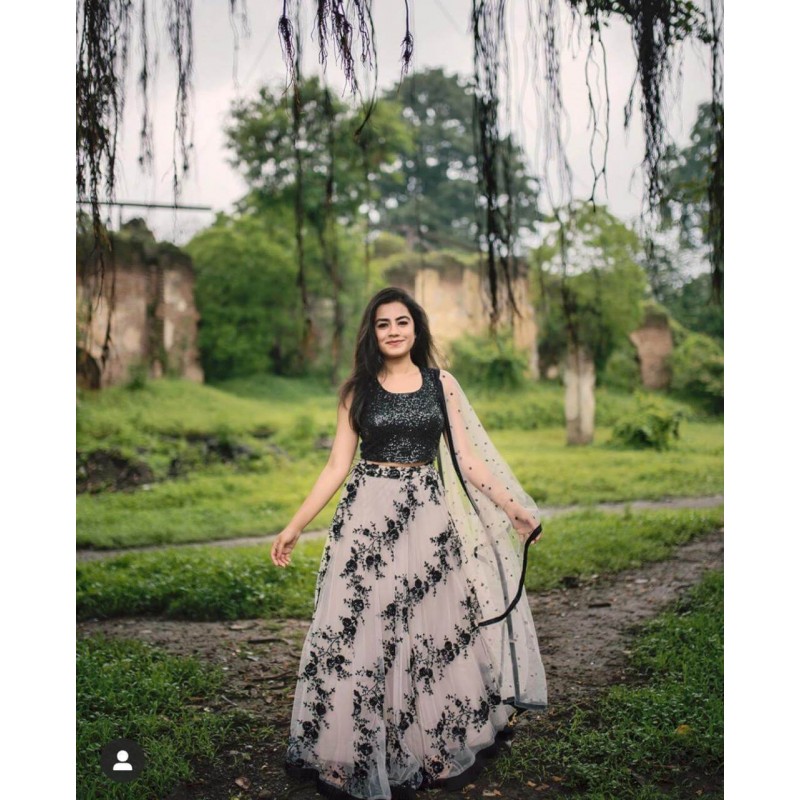lehenga choli black and white